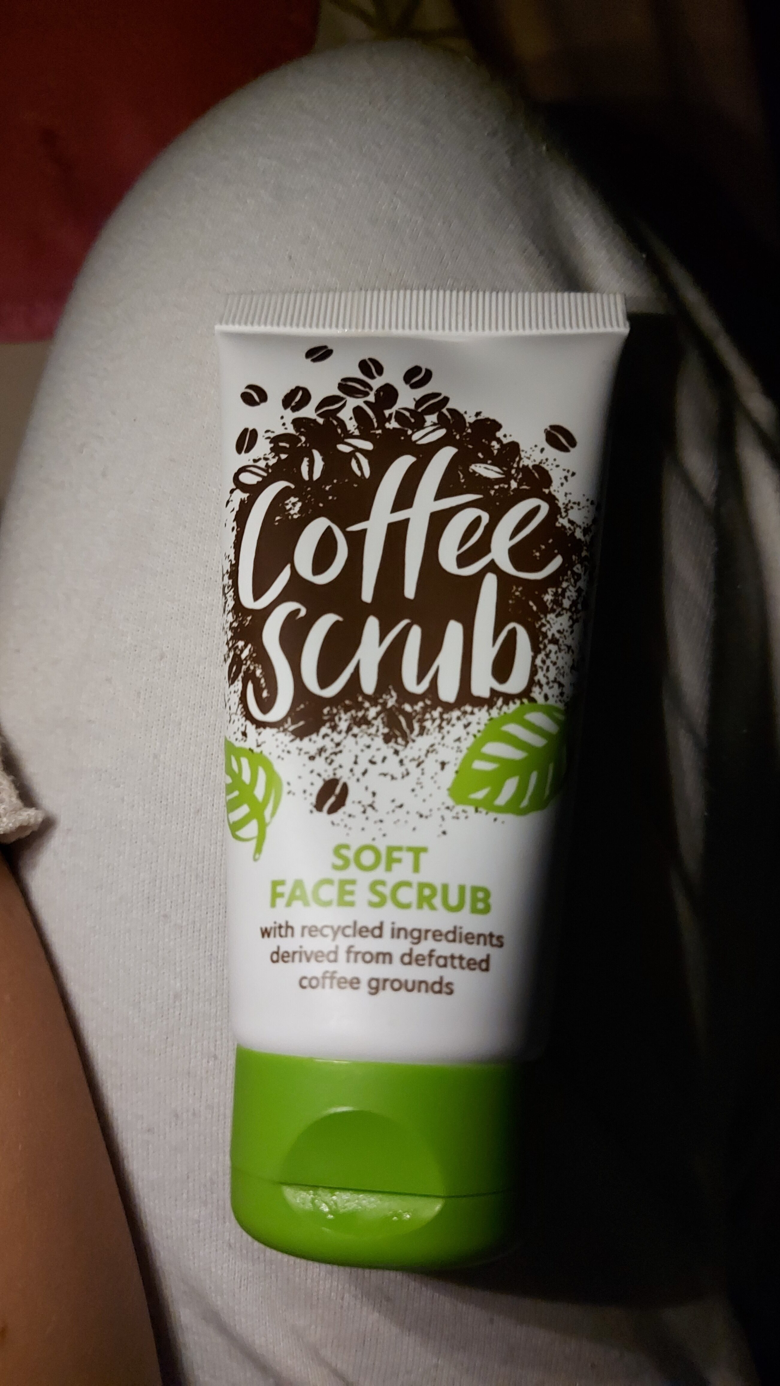 L'Oreal Body Scrub Berry